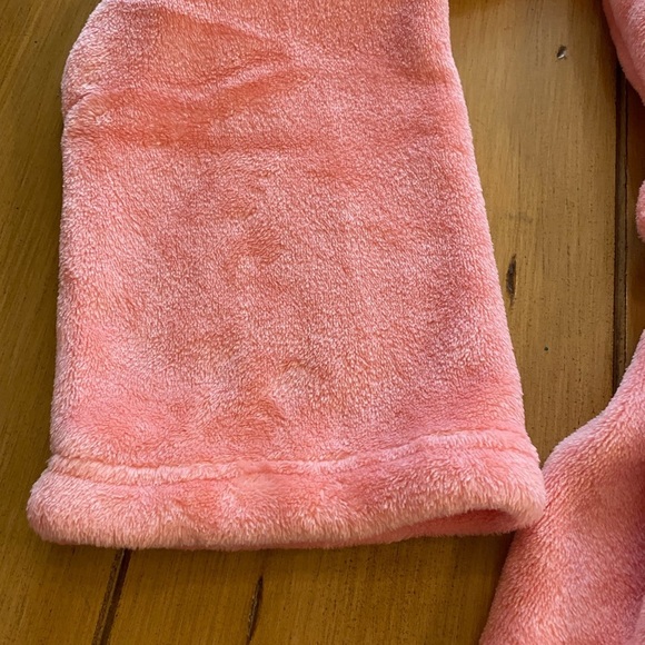 Victoria’s Secret women’s Pink Plush Bathrobe New size xs-s - Picture 5 of 10